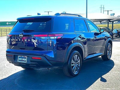 2025 Nissan Pathfinder SV 2WD