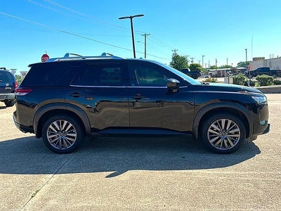 2024 Nissan Pathfinder SL 2WD