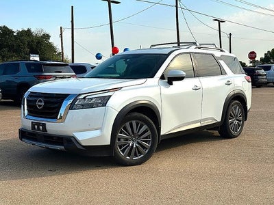 2025 Nissan Pathfinder SL FWD