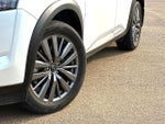 2025 Nissan Pathfinder SL FWD
