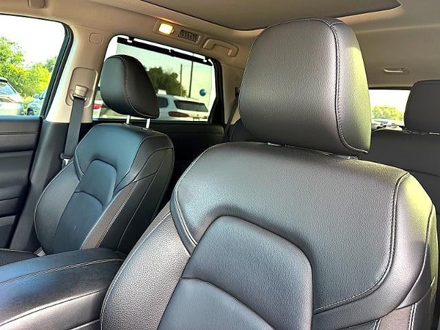 2025 Nissan Pathfinder SL FWD