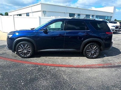 2023 Nissan Pathfinder SL 4WD