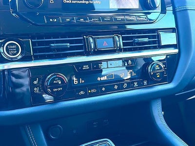 2023 Nissan Pathfinder Platinum 4WD