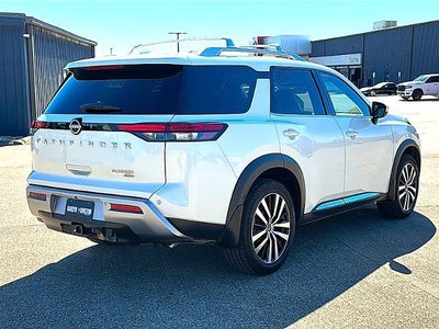 2023 Nissan Pathfinder Platinum 4WD