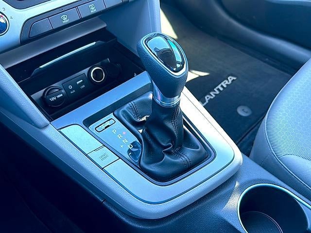 2018 Hyundai ELANTRA SEL 2.0L Auto