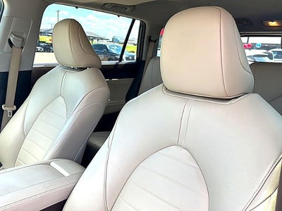 2022 Toyota Highlander XLE FWD (Natl)