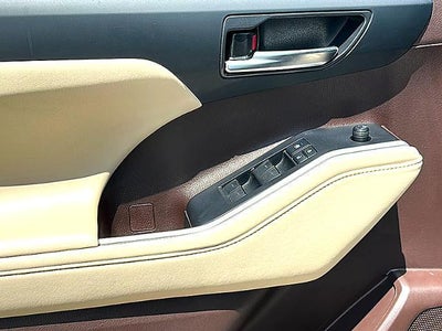 2022 Toyota Highlander XLE FWD (Natl)