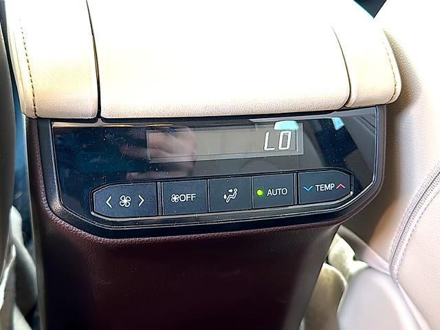 2022 Toyota Highlander XLE FWD (Natl)