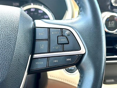2022 Toyota Highlander XLE FWD (Natl)