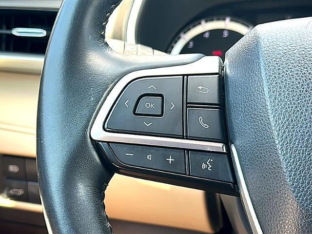 2022 Toyota Highlander XLE FWD (Natl)