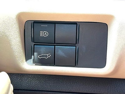 2022 Toyota Highlander XLE FWD (Natl)