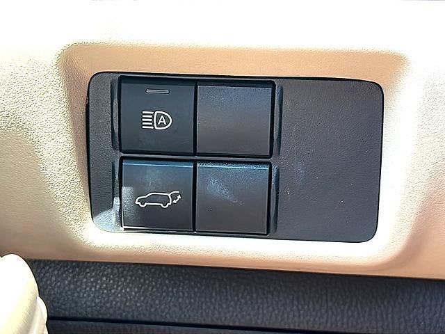 2022 Toyota Highlander XLE FWD (Natl)