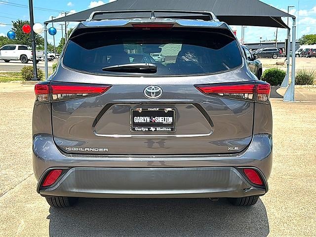 2022 Toyota Highlander XLE FWD (Natl)