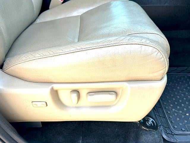 2013 Toyota Sequoia RWD 5.7L Platinum (Natl)