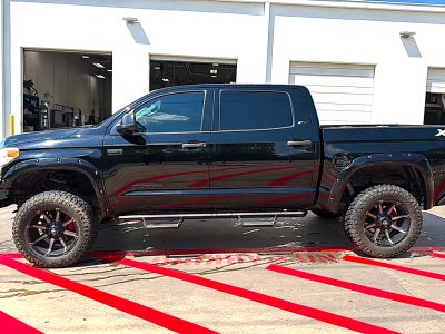 2017 Toyota Tundra 4WD SR5 CrewMax 5.5' Bed 5.7L FFV (SE)