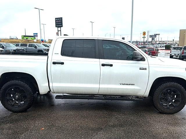 2021 Toyota Tundra 2WD 2WD SR5 CrewMax 5.5' Bed 5.7L (SE)