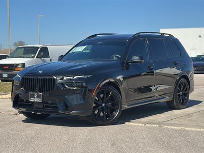 2025 BMW X7 xDrive40i Sports Activity Vehicle