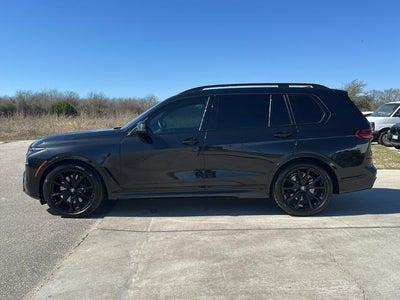 2025 BMW X7 xDrive40i Sports Activity Vehicle