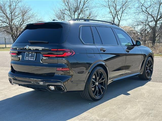 2025 BMW X7 xDrive40i Sports Activity Vehicle