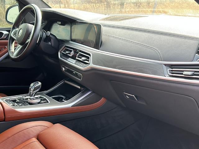 2021 BMW X7 M50i Sports Activity Vehicle