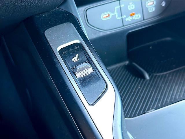 2024 Kia Sorento S FWD
