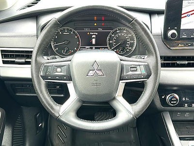 2023 Mitsubishi Outlander SE FWD