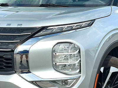 2023 Mitsubishi Outlander SE FWD