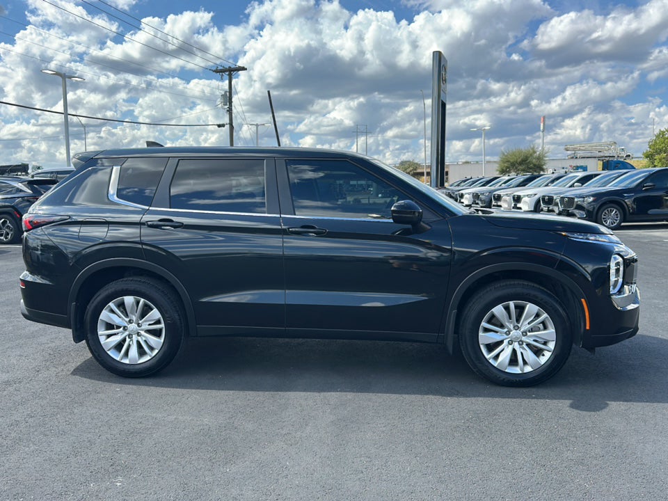 2025 Mitsubishi Outlander ES 2.5 2WD