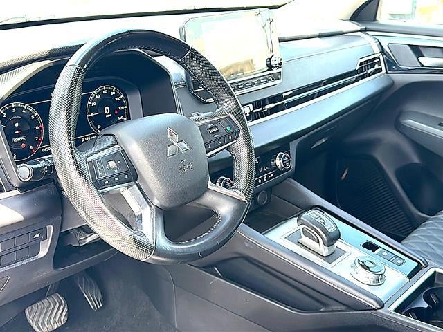 2023 Mitsubishi Outlander SEL FWD