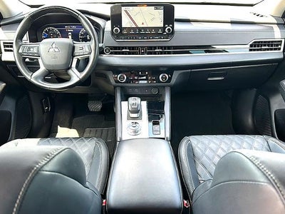 2023 Mitsubishi Outlander SEL FWD