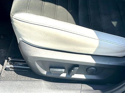 2025 Mitsubishi Outlander SE FWD