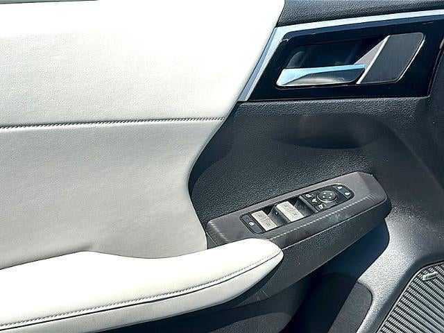 2025 Mitsubishi Outlander SE FWD