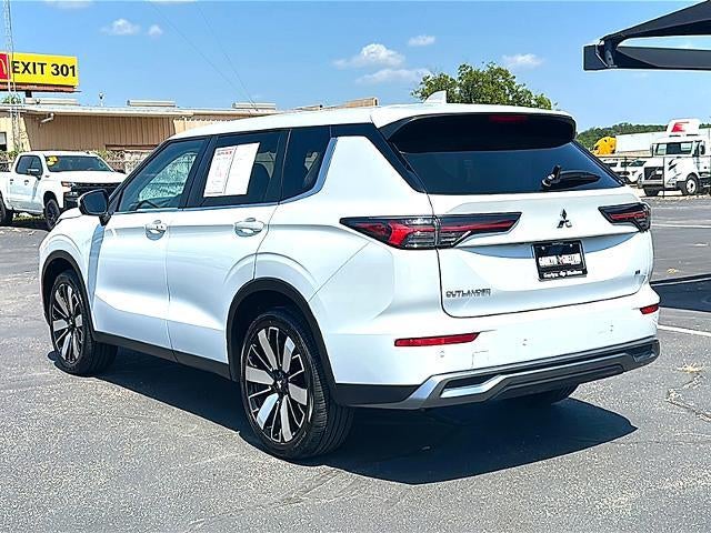 2025 Mitsubishi Outlander SE FWD