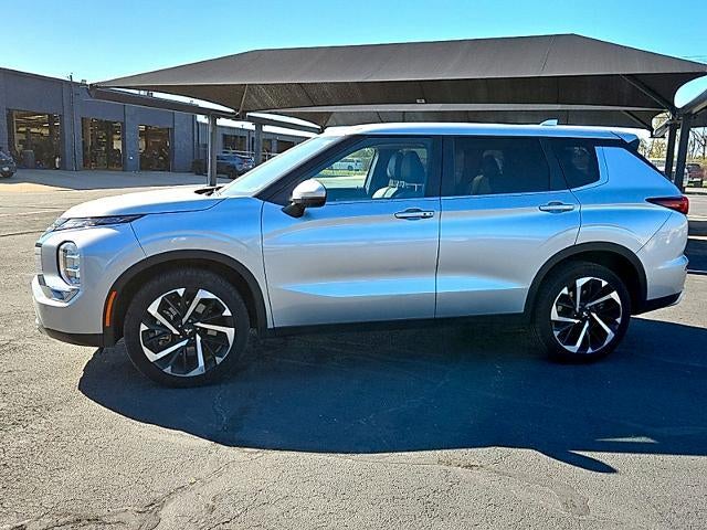 2024 Mitsubishi Outlander SE FWD