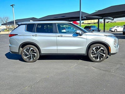 2024 Mitsubishi Outlander SE FWD