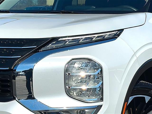 2024 Mitsubishi Outlander SE FWD