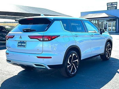 2024 Mitsubishi Outlander SE FWD