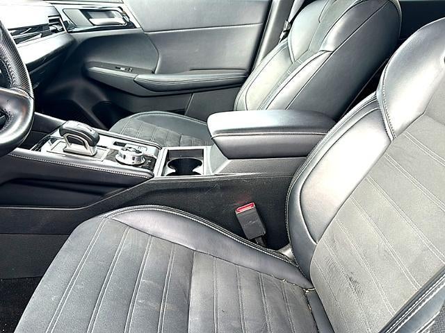 2024 Mitsubishi Outlander SE FWD