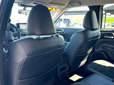 2024 Mitsubishi Outlander SE FWD