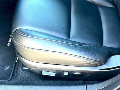 2024 Mazda Mazda3 Hatchback 2.5 S Preferred Auto FWD