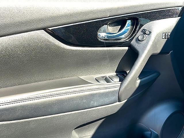 2021 Nissan Rogue Sport FWD SL