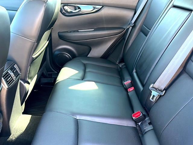 2021 Nissan Rogue Sport FWD SL