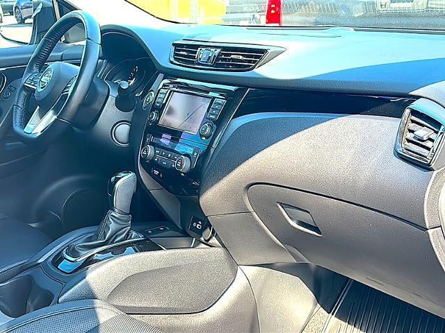 2021 Nissan Rogue Sport FWD SL