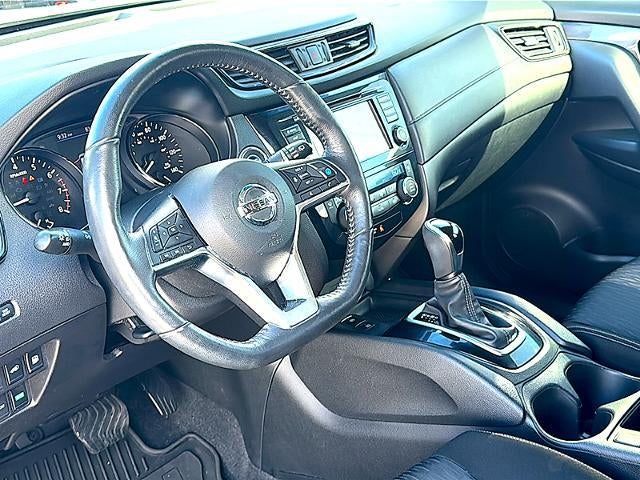 2020 Nissan Rogue FWD SV
