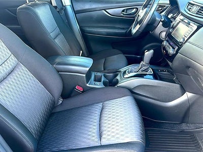 2020 Nissan Rogue FWD SV