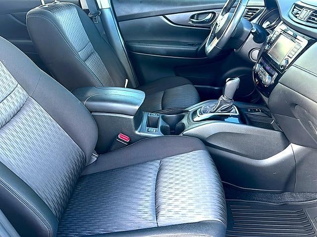 2020 Nissan Rogue FWD SV