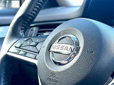 2020 Nissan Rogue FWD SV