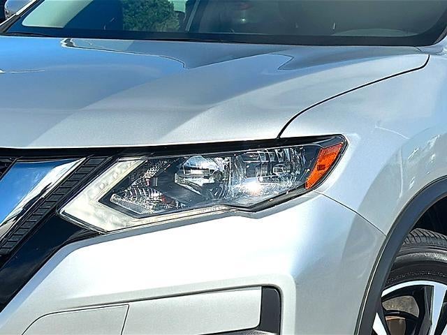 2020 Nissan Rogue FWD SV