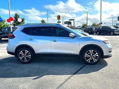 2020 Nissan Rogue FWD SV
