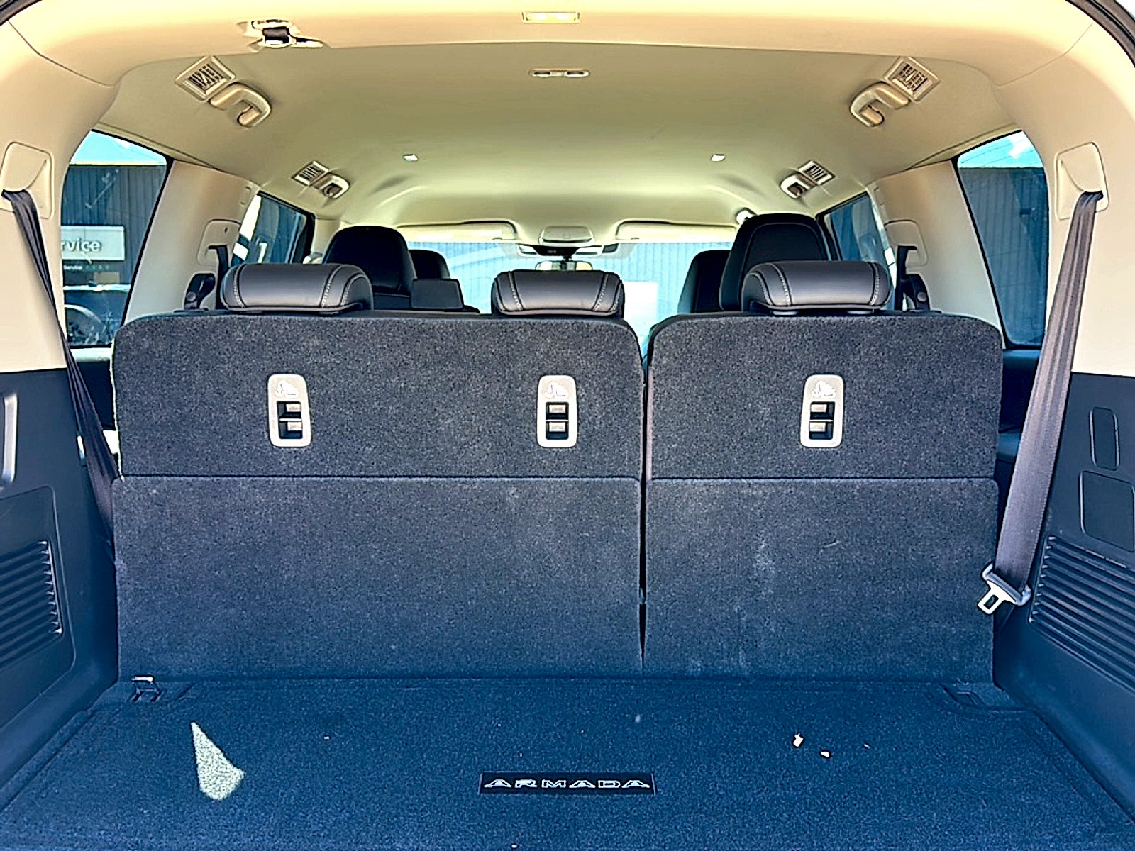 2026 Nissan Armada SV